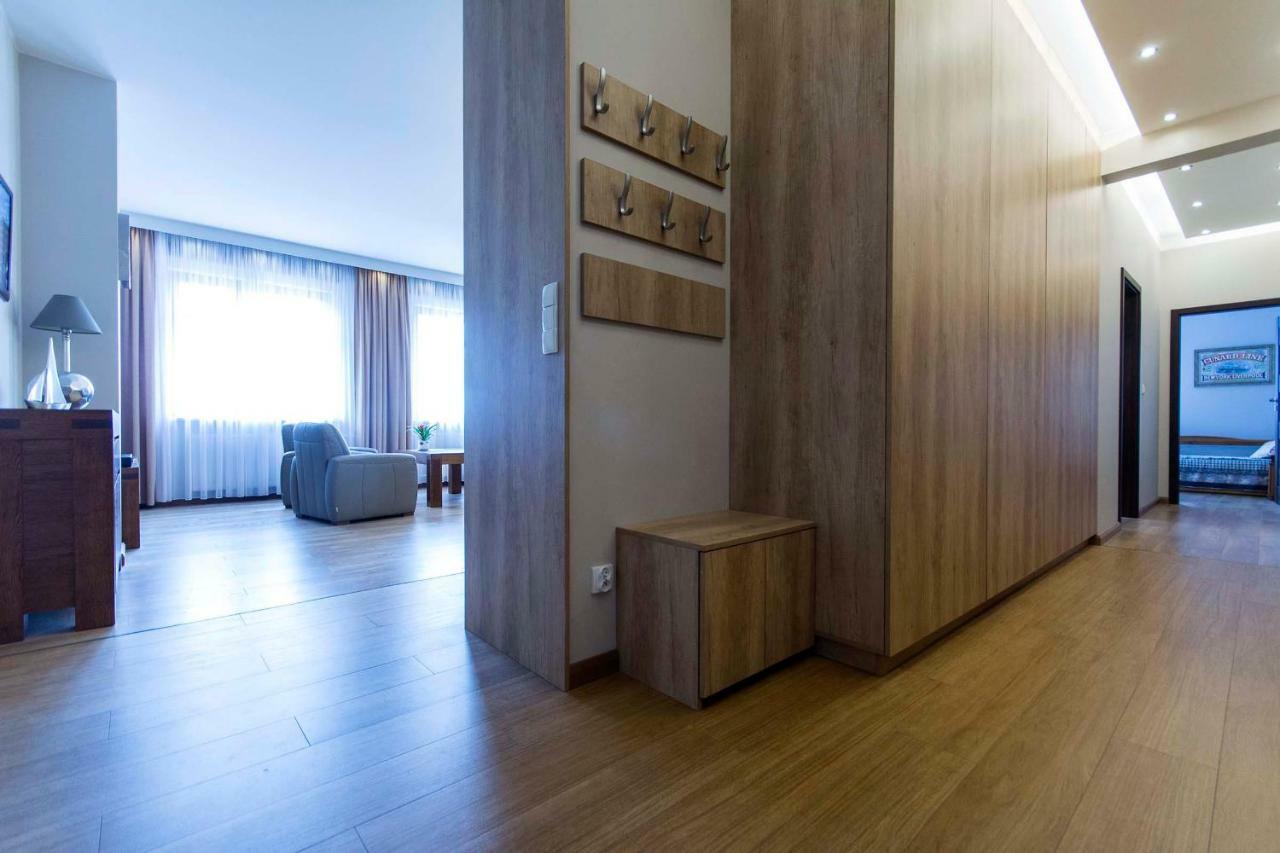 Gold - Neptun Park By Oneapartments Apartmán